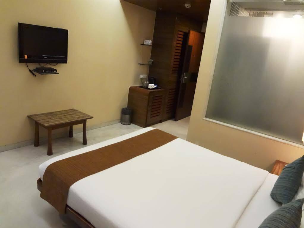 מומביי Hotel Jewel Of Chembur מראה חיצוני תמונה